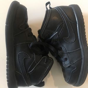 Kids Jordan 1 Size 9c
